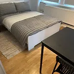 Studio Zone 2