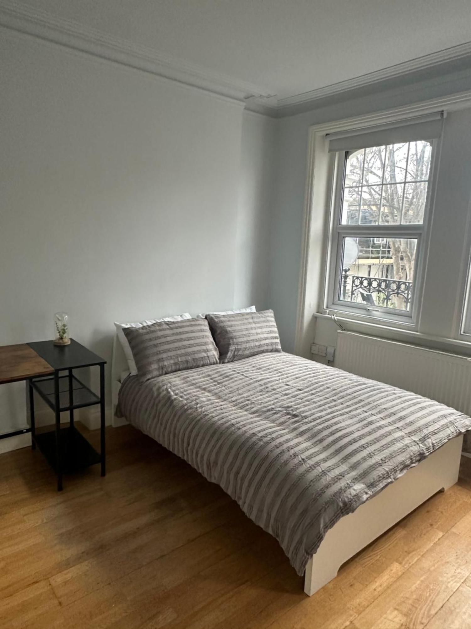 Zone 2 Apartament Londra